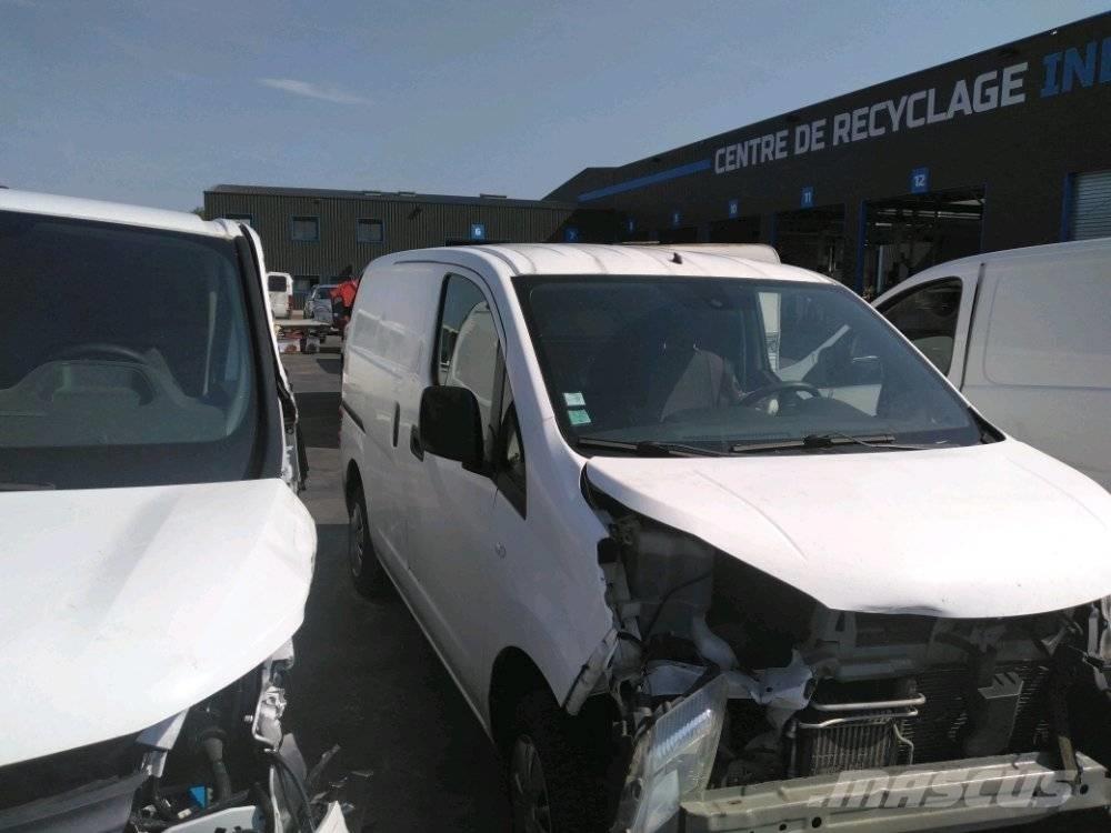 Nissan NV 200 Panel vanlar