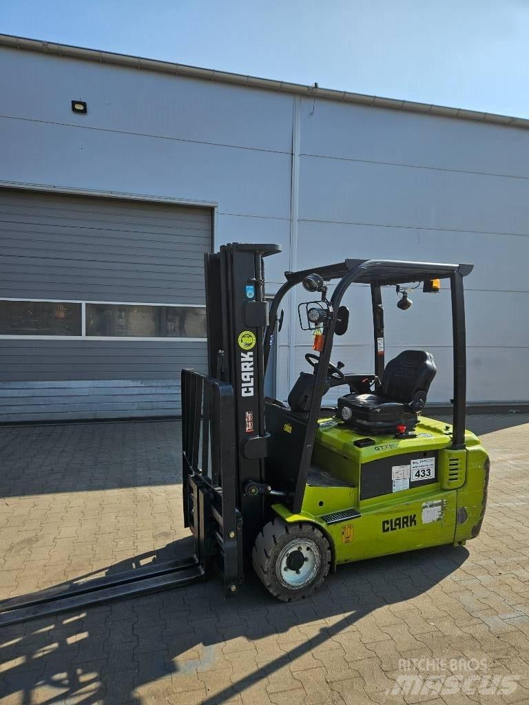 Clark GTX20s Elektrikli forkliftler