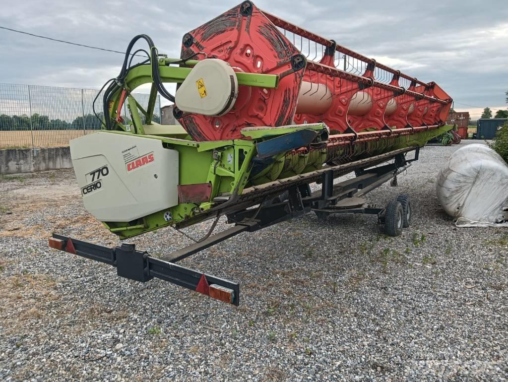 CLAAS CERIO 770 Biçerdöver kafaları