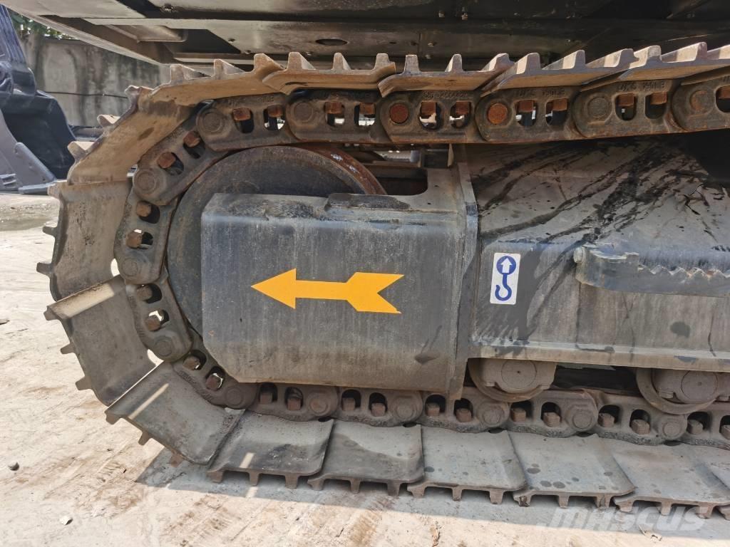 Volvo EC 220 Paletli ekskavatörler
