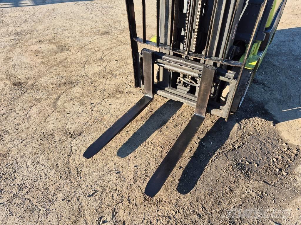 Clark C 25 L Diger