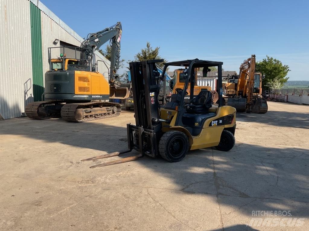 CAT DP30NT Dizel forkliftler