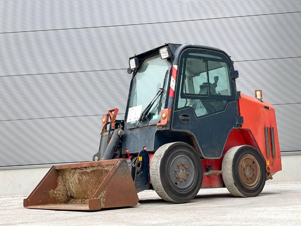 JCB R260 Skid steer loderler