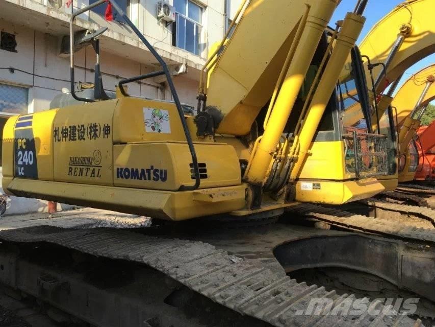 Komatsu PC 240-7 Paletli ekskavatörler