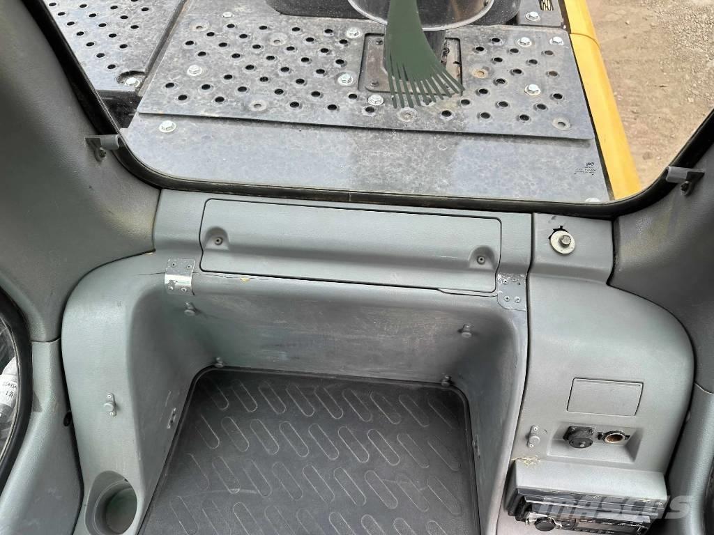 Volvo EC210D Paletli ekskavatörler