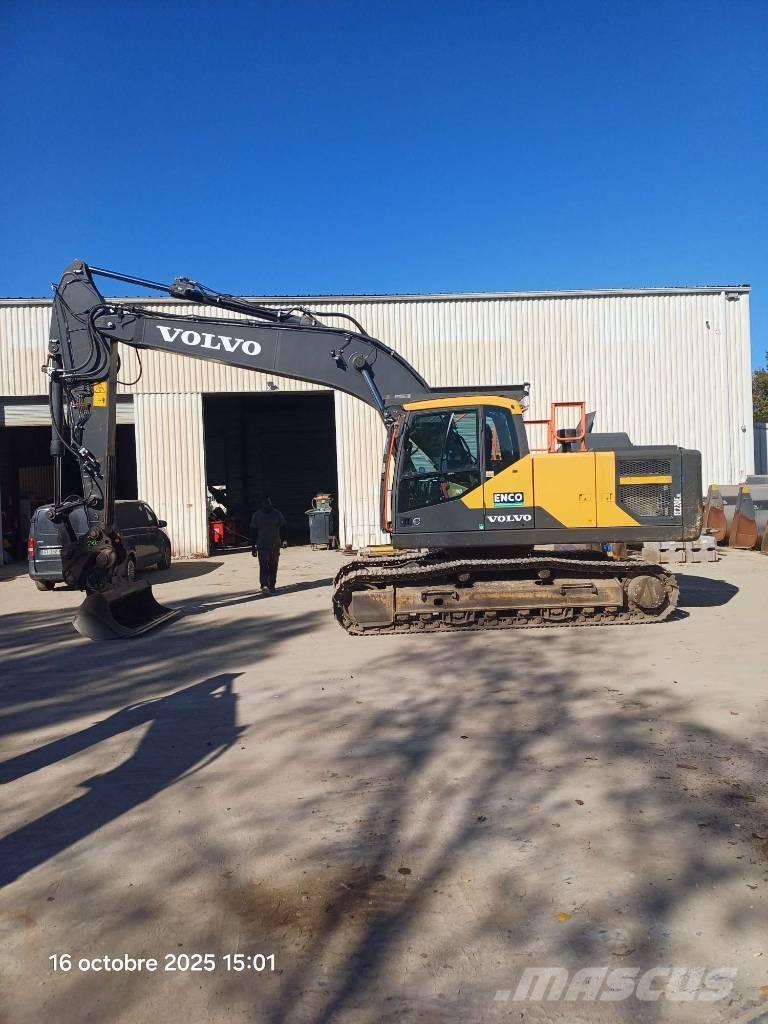 Volvo EC220 ELN Paletli ekskavatörler