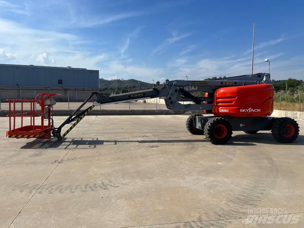SkyJack SJ 63 AJ Körüklü personel platformları