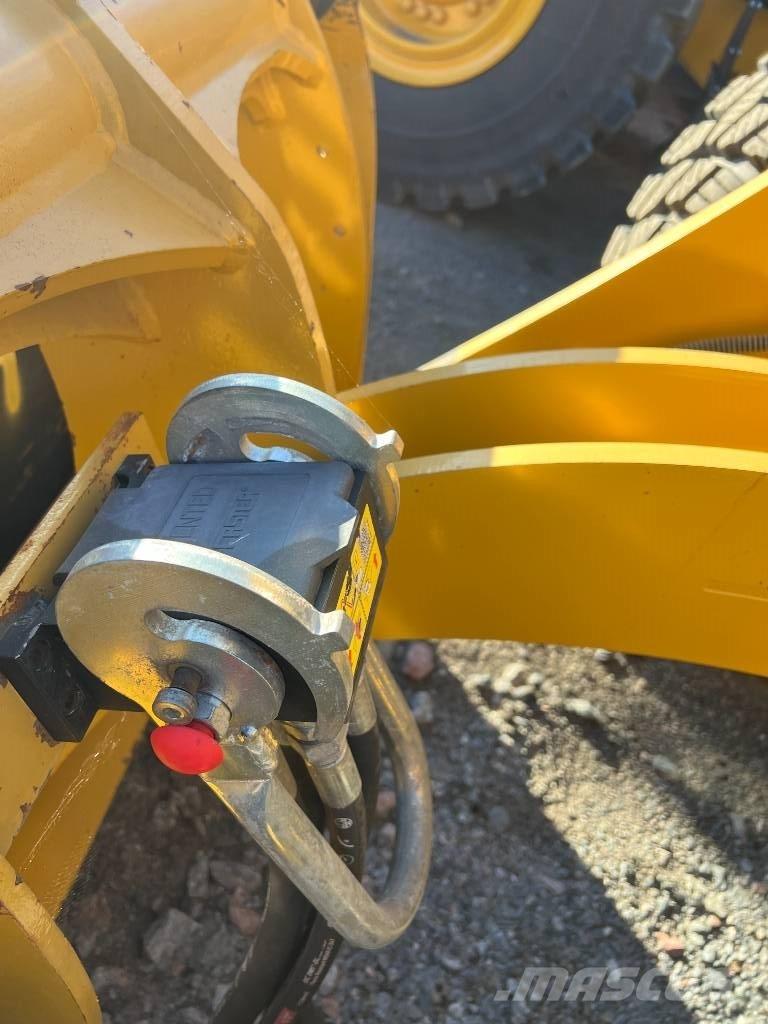 CAT 914 Tekerlekli yükleyiciler