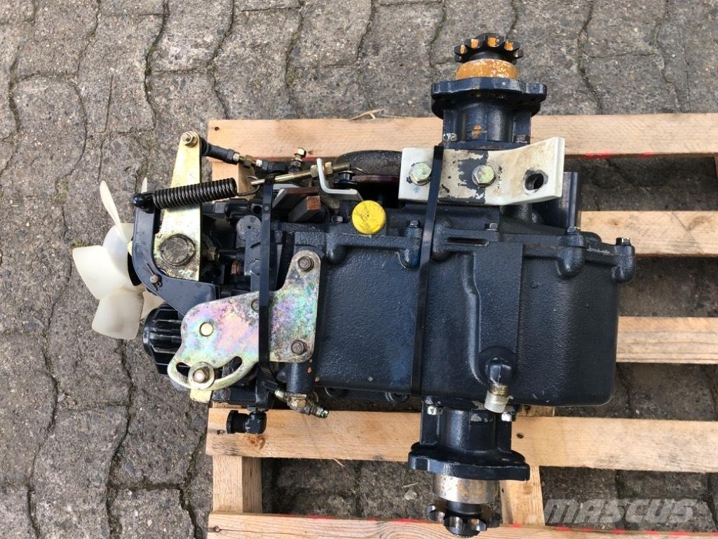 Iseki SXG 19 Üzerinde durulan çim biçme makineleri
