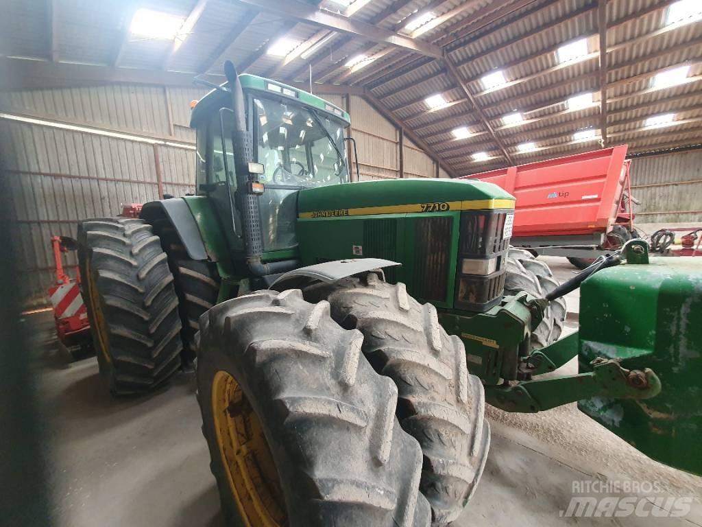 John Deere 7710 Traktörler