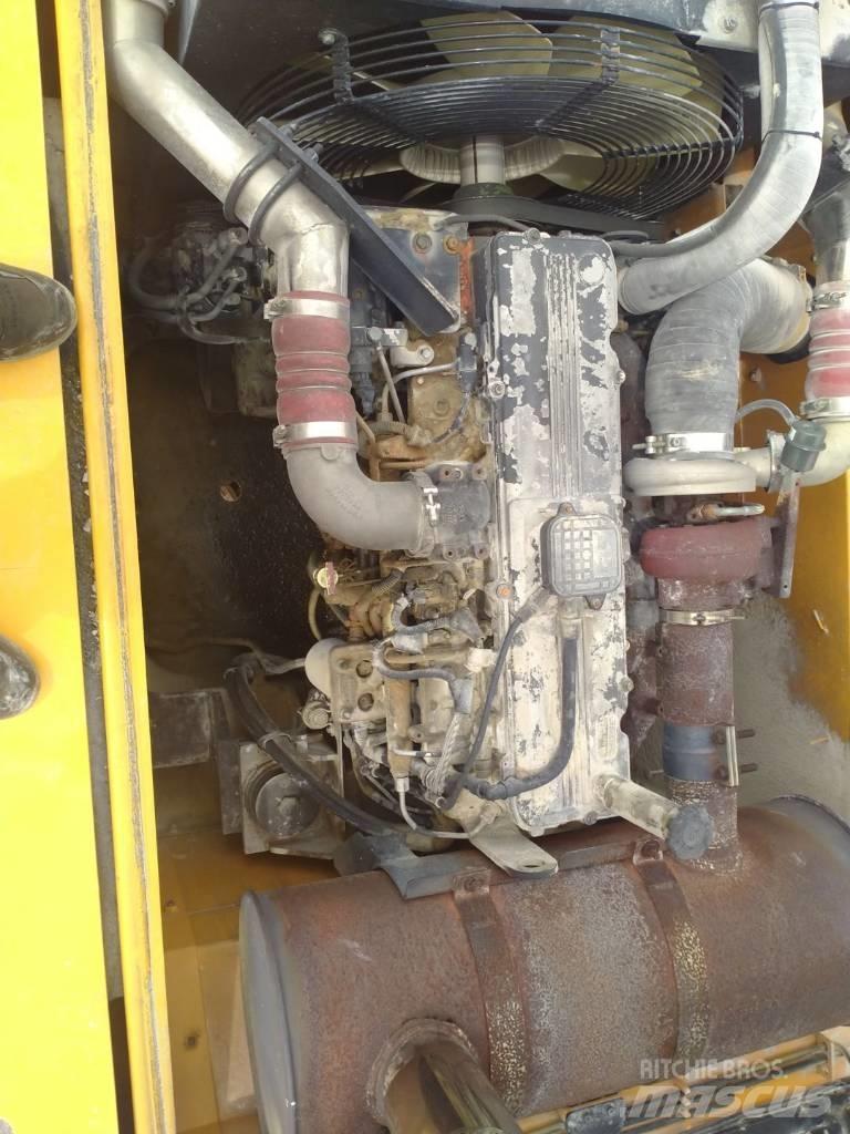 Hyundai R360 Paletli ekskavatörler