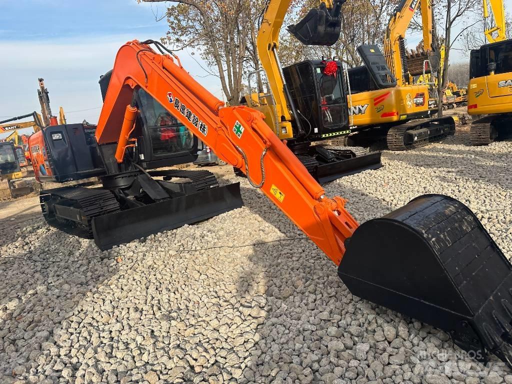 Hitachi ZX 70 Mini ekskavatörler, 7 tona dek