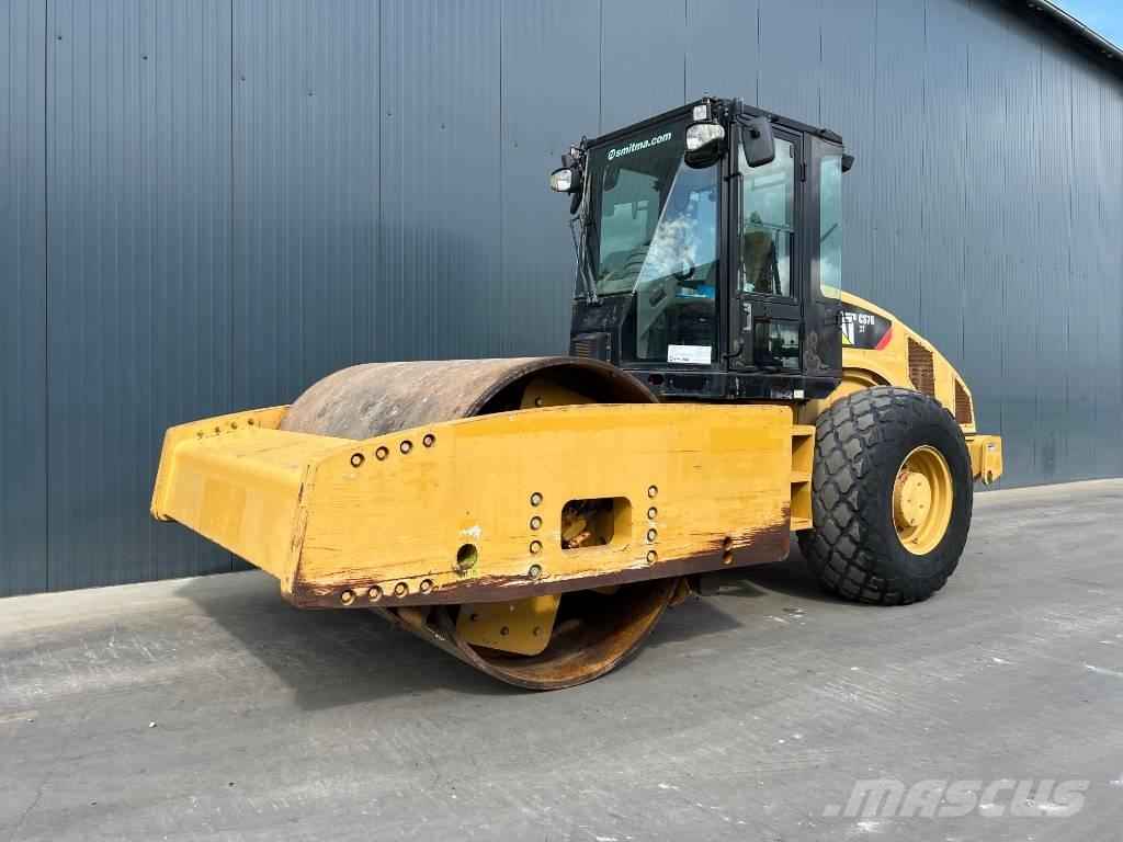 CAT CS76 XT Tek tamburlu silindirler