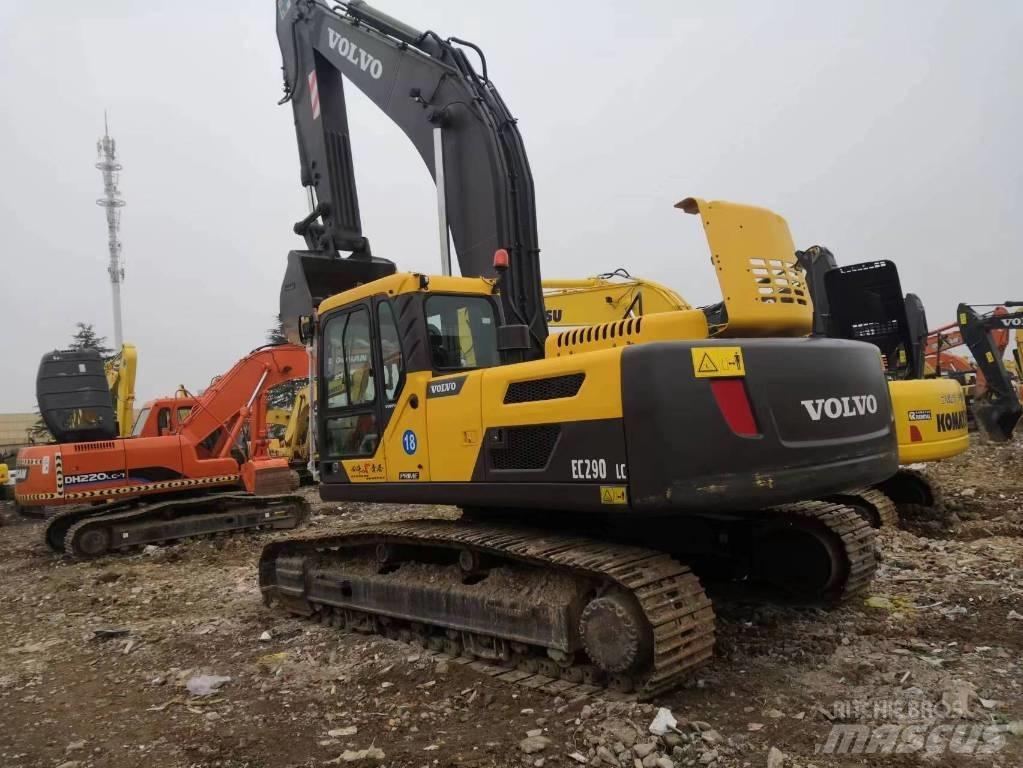 Volvo EC 290 B LC Paletli ekskavatörler