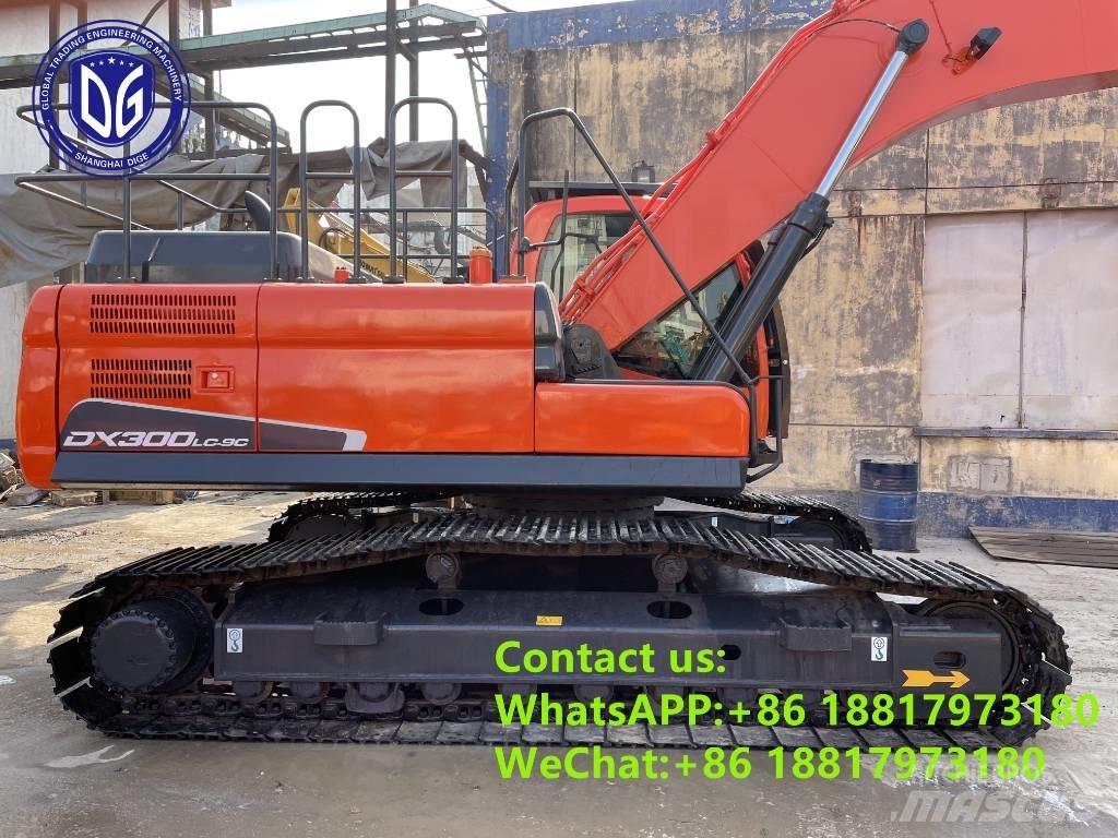 Doosan DX 300 LC Paletli ekskavatörler