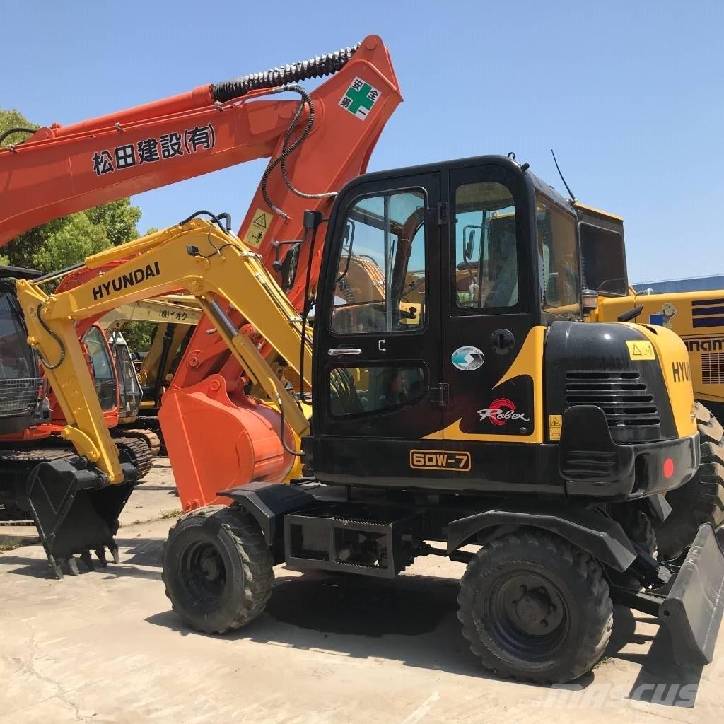 Hyundai 60 W Lastik tekerli ekskavatörler