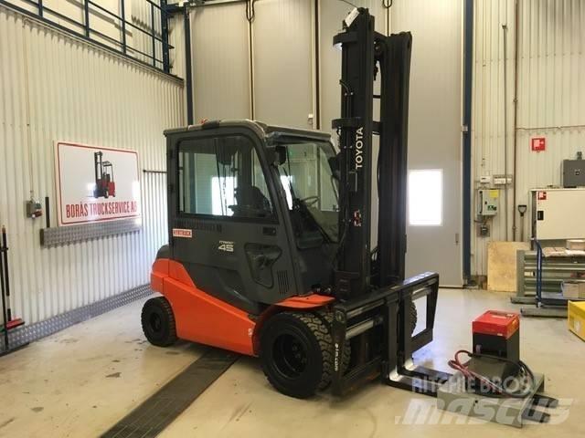 Toyota 8FBMT45 Elektrikli forkliftler