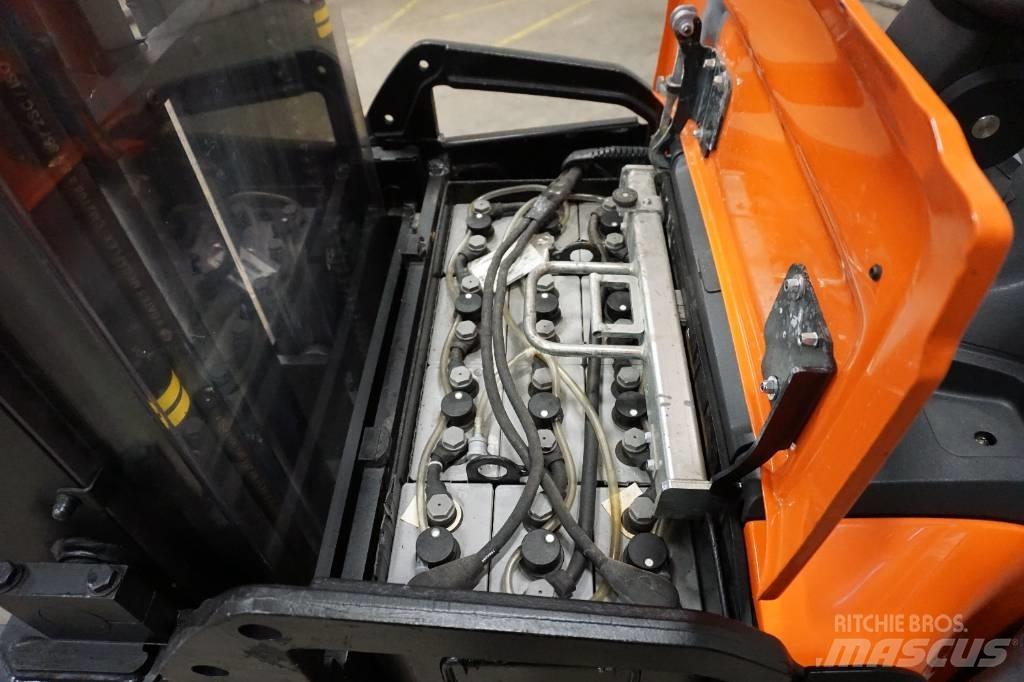 Toyota SPE160L Yaya kumandali istif makinasi