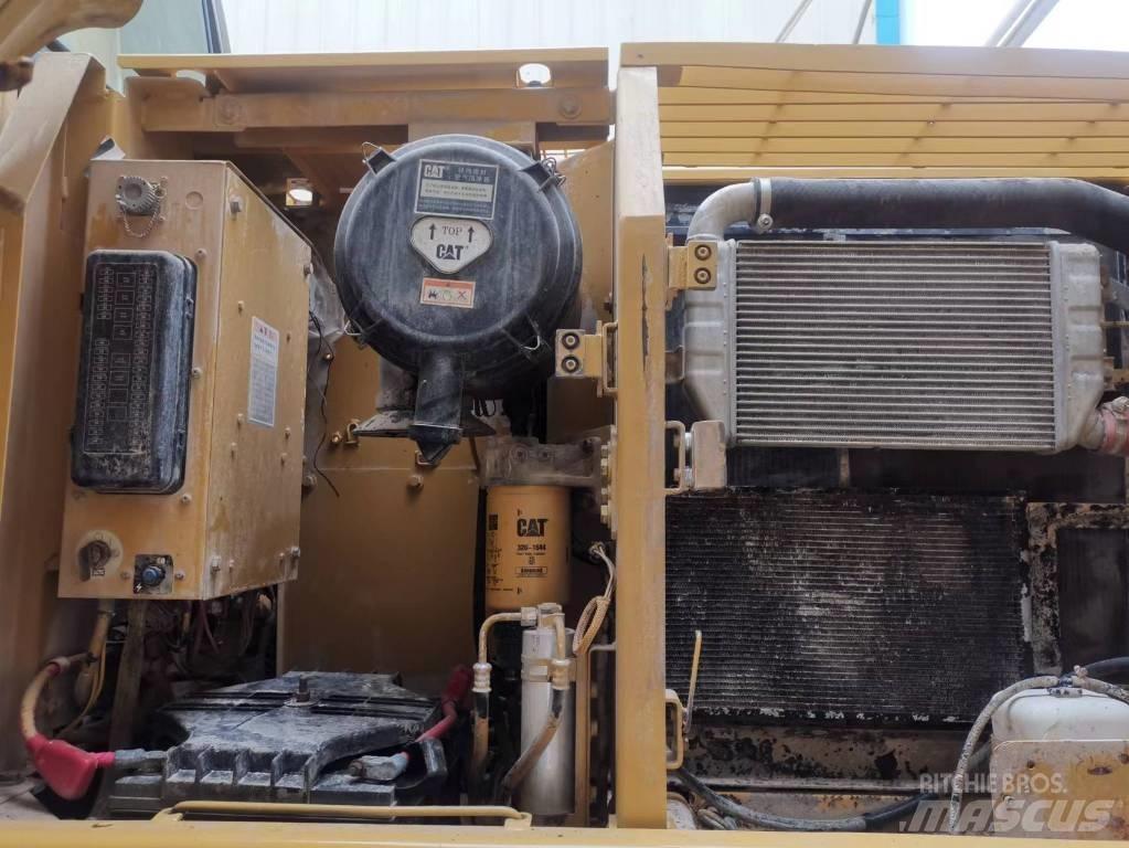 CAT 320 C Paletli ekskavatörler