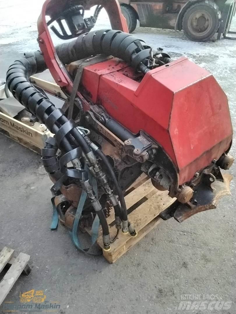 Komatsu C93 Agaç kesme robotlari