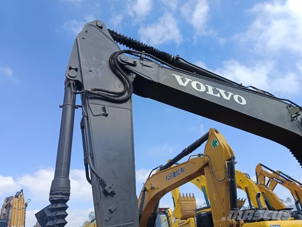 Volvo EC 210 B Paletli ekskavatörler