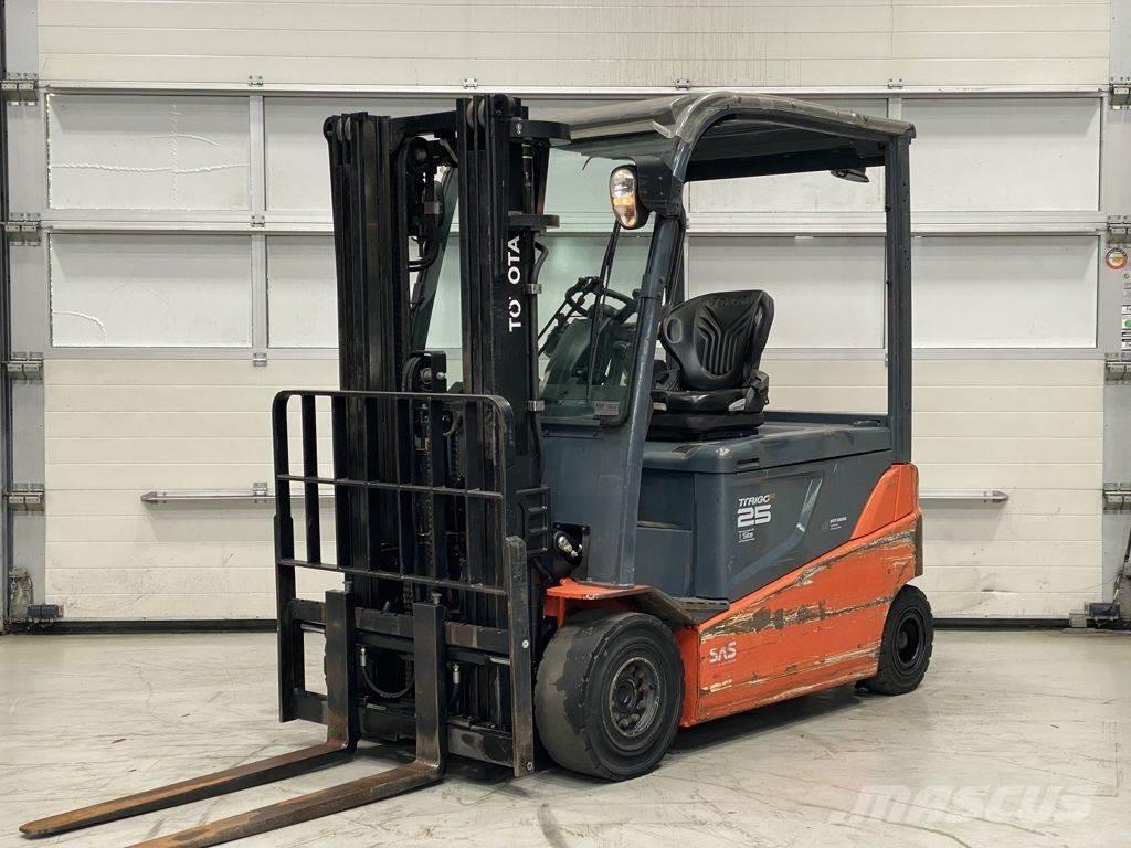 Toyota 8FBMT25 Elektrikli forkliftler