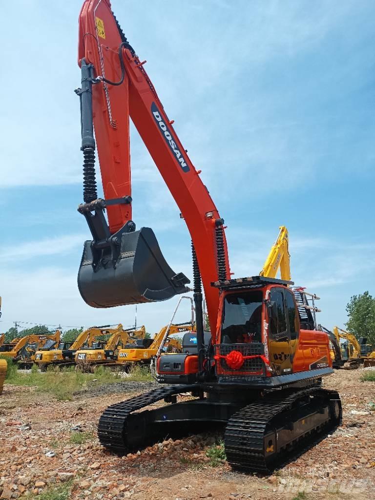 Doosan DX300LC Paletli ekskavatörler