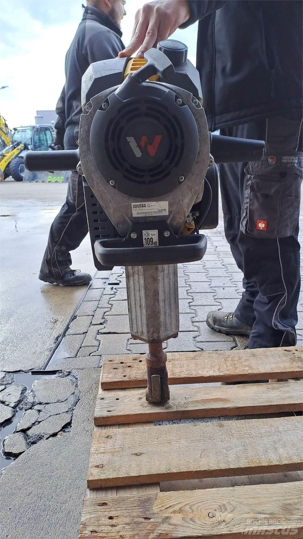Wacker Neuson BH55 Sıkıştırma tokmakları
