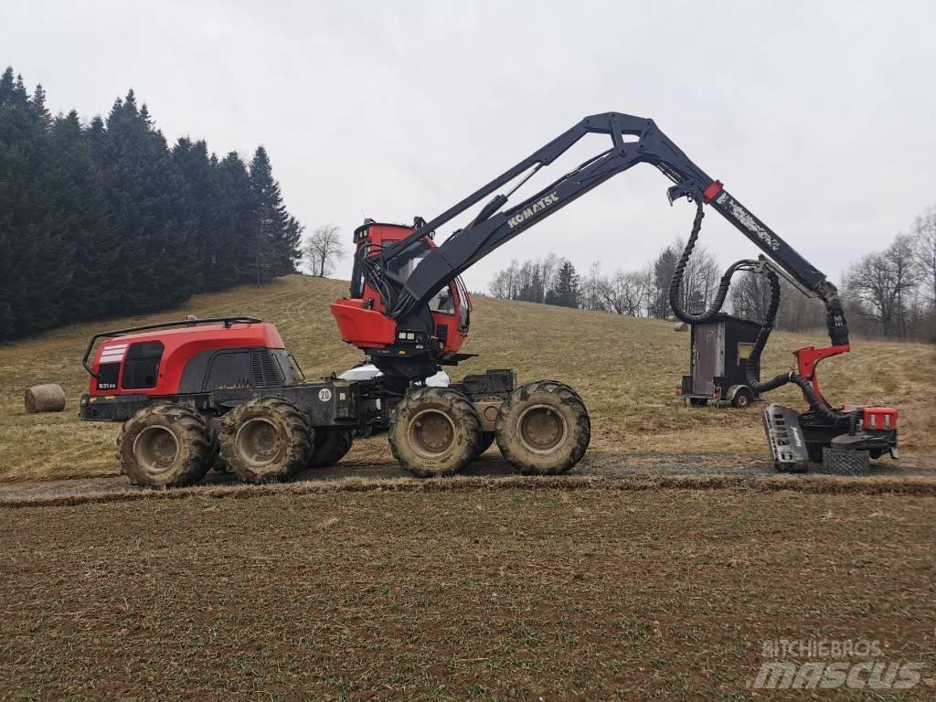 Komatsu 931 XC Biçerdöverler