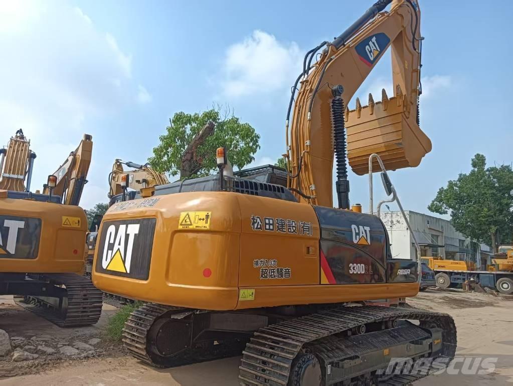 CAT 330 D2L Paletli ekskavatörler