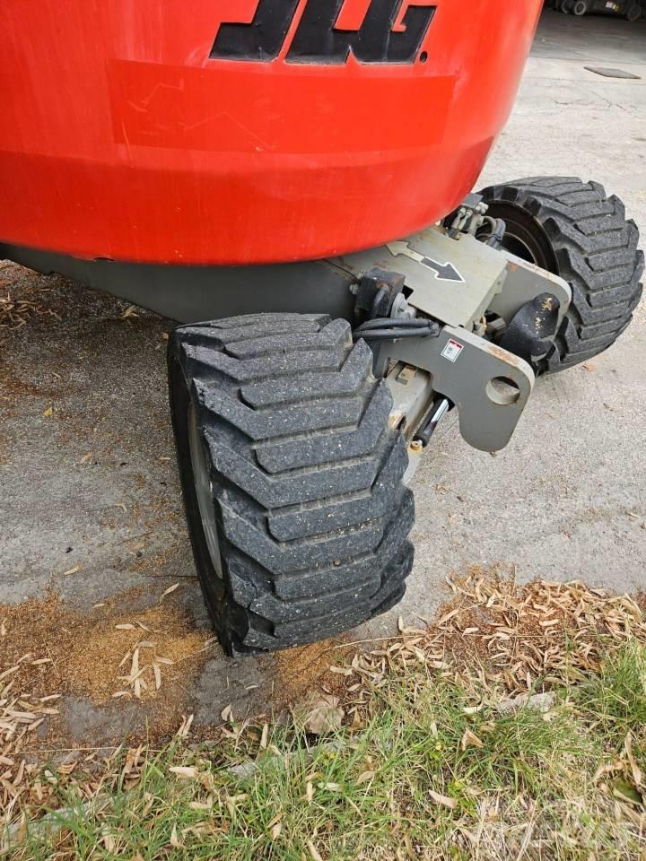 JLG 450 AJ Körüklü personel platformları