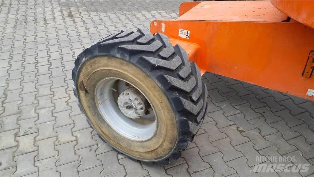 JLG 460SJG Teleskopik personel platformları