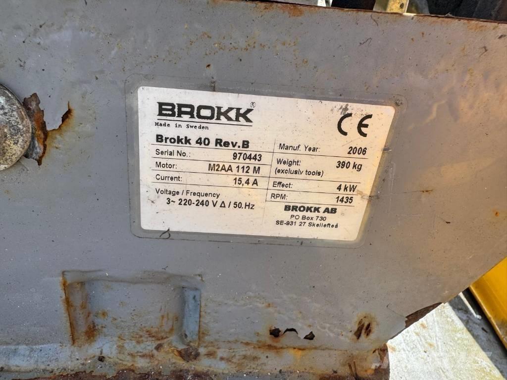 Brokk 40 Yıkım ekskavatörleri