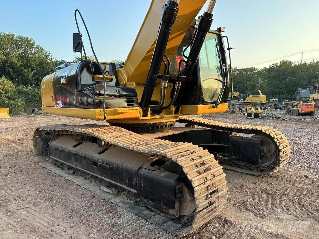 CAT 330 D L Paletli ekskavatörler