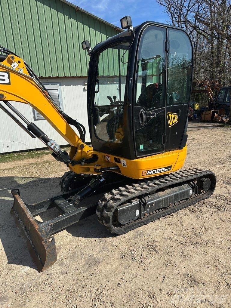 JCB 8025 ZTSL Mini ekskavatörler, 7 tona dek