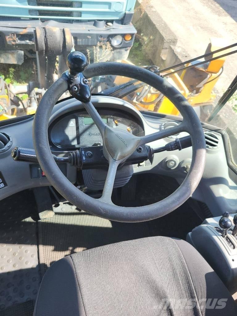Volvo L 70 E Tekerlekli yükleyiciler