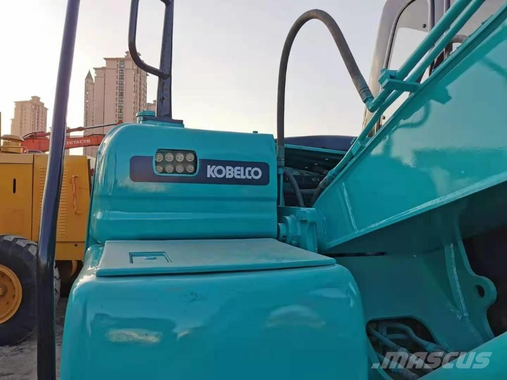 Kobelco SK 140 Paletli ekskavatörler