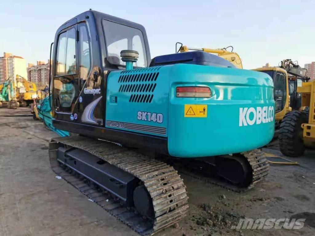 Kobelco SK 140 Paletli ekskavatörler