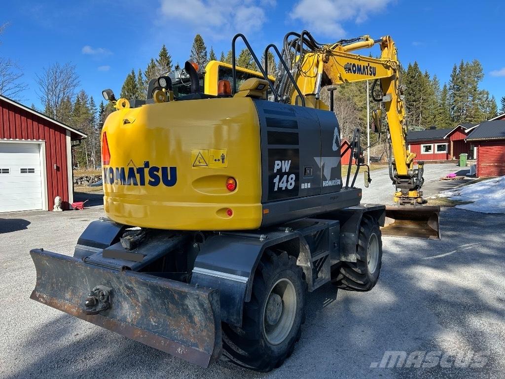Komatsu PW 148-10 Lastik tekerli ekskavatörler