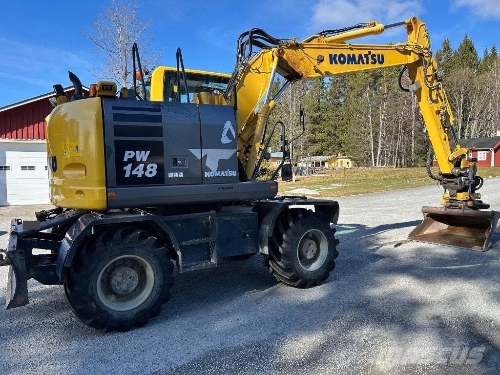 Komatsu PW 148-10 Lastik tekerli ekskavatörler