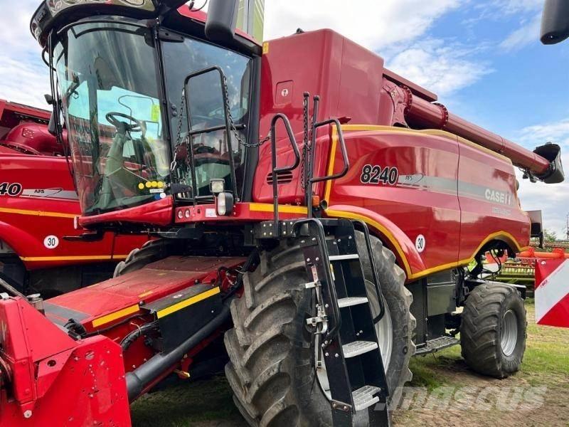 Case IH 8240 Biçerdöverler