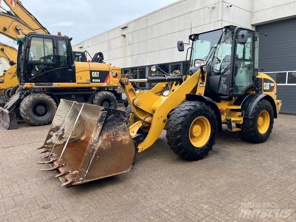 CAT 908M Tekerlekli yükleyiciler