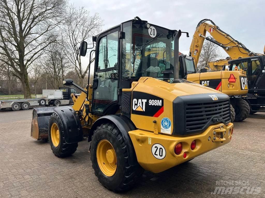 CAT 908M Tekerlekli yükleyiciler