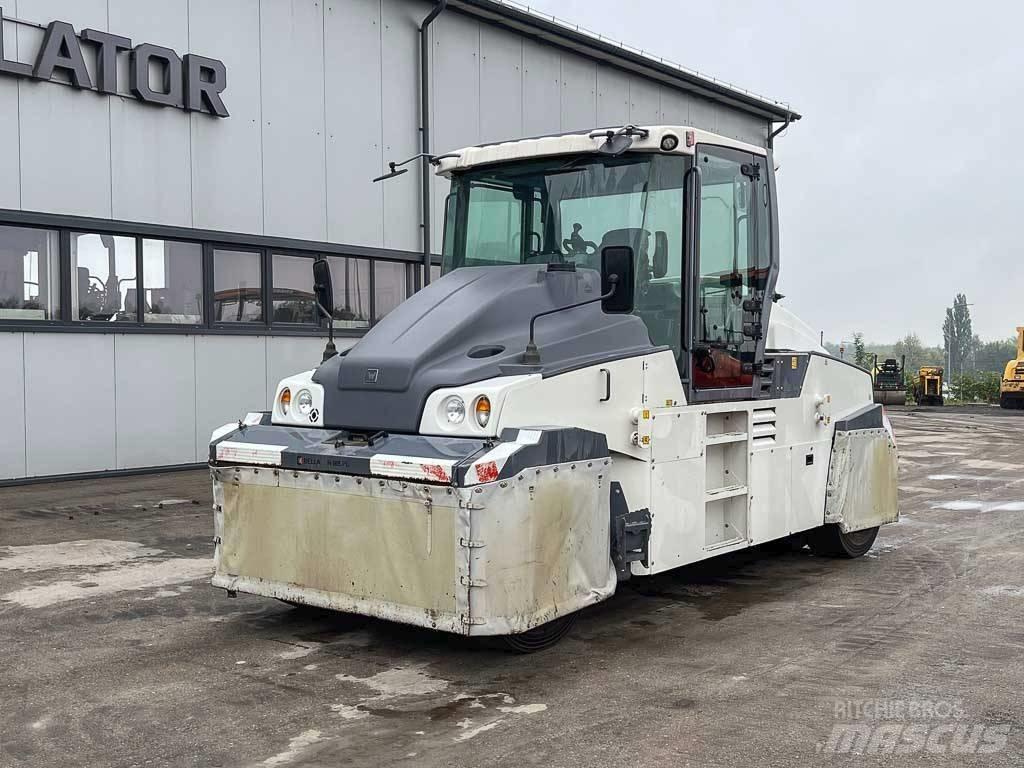 Hamm HP 280 i Pnömatik lastikli silindirler
