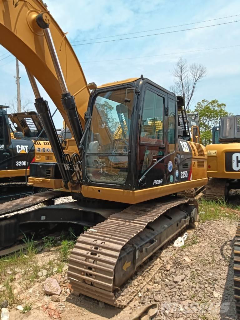 CAT 325 D Paletli ekskavatörler
