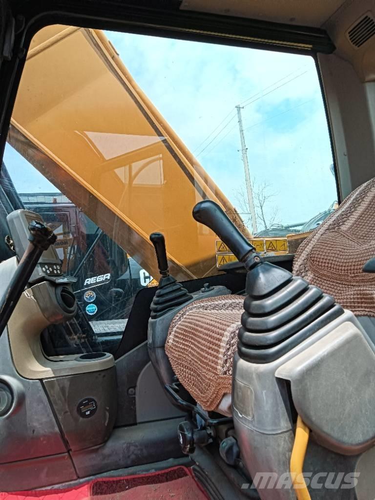 CAT 325 D Paletli ekskavatörler