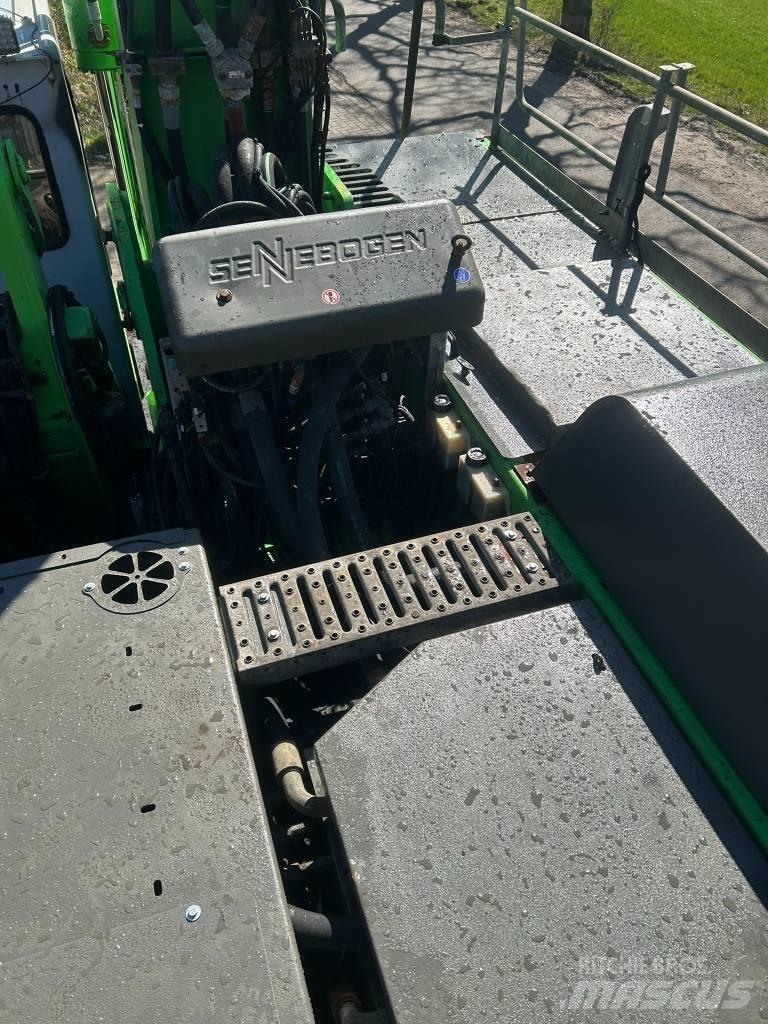 Sennebogen 835 ME Atık taşıma araçları