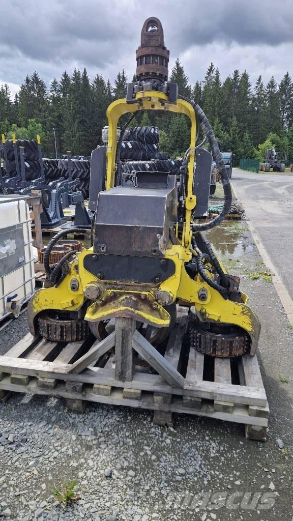 John Deere H415 Agaç kesme robotlari