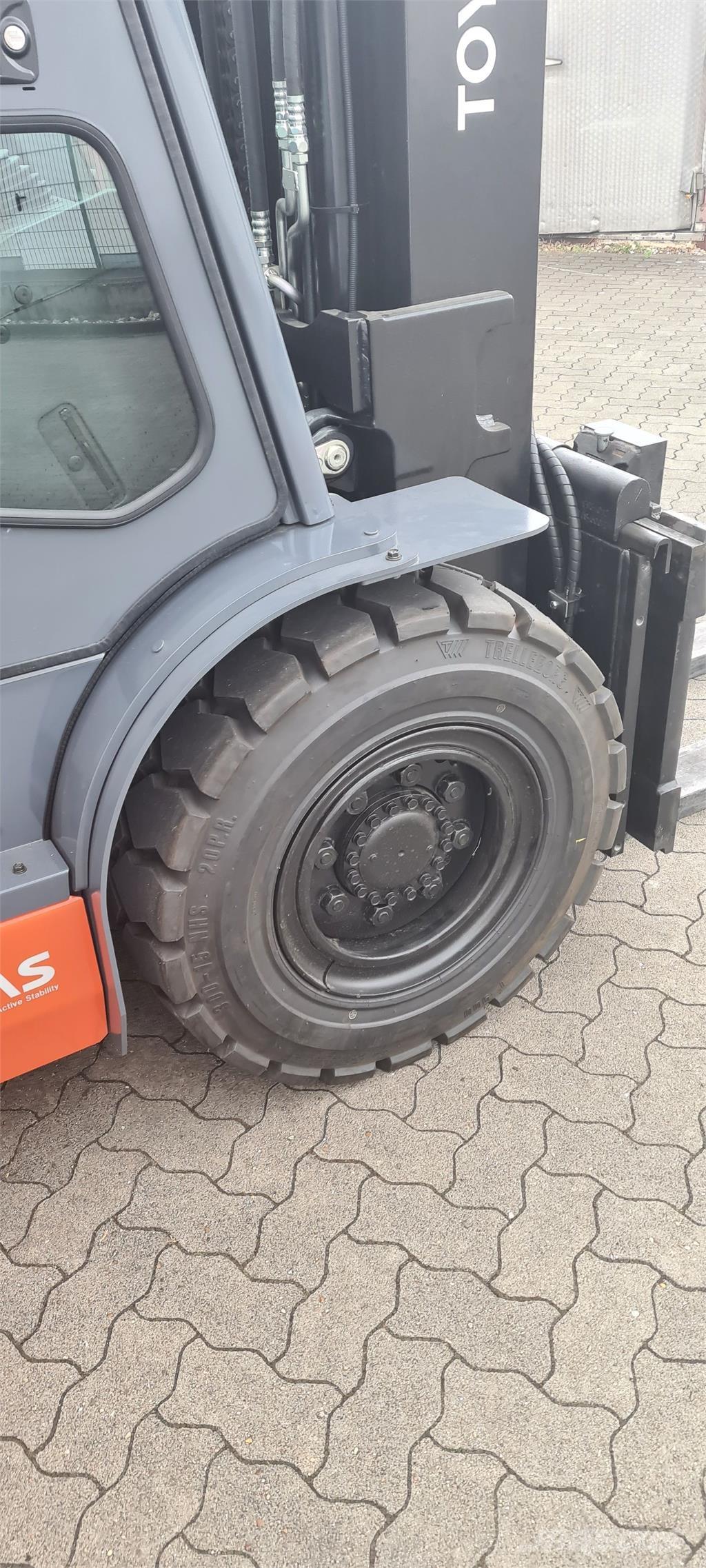 Toyota 40-8FD50N Dizel forkliftler