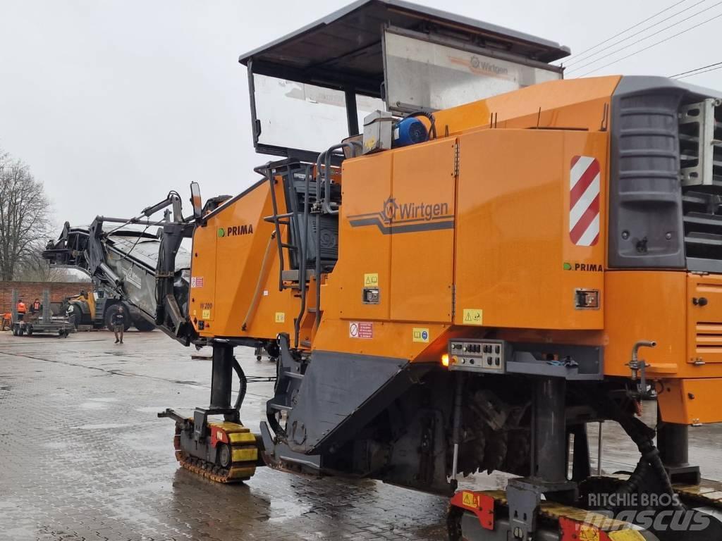Wirtgen W 200 Asfalt kaziyicilar